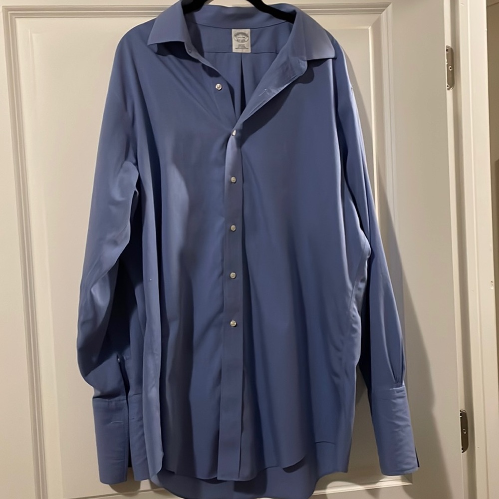 Brooks Brothers Dress shirt Slim Fit Milano Cut size 17.5 34